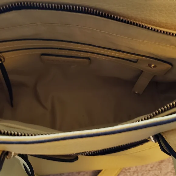 Kate Landry Crossbody - Picture 4 of 4